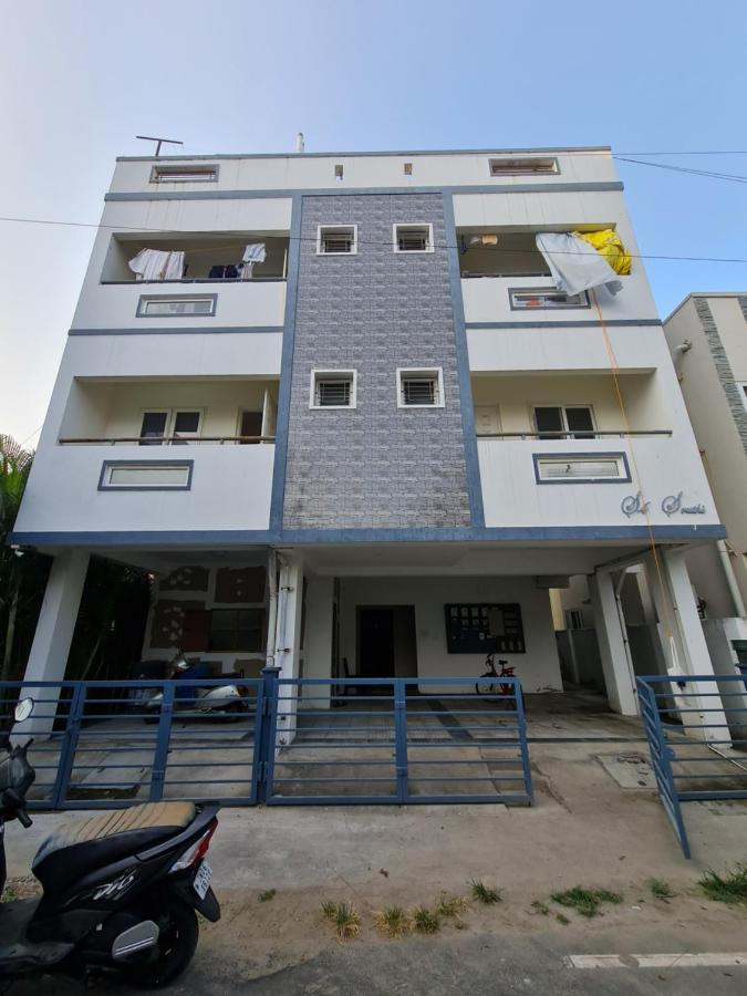 Apartment S4 Sruthi Service *
