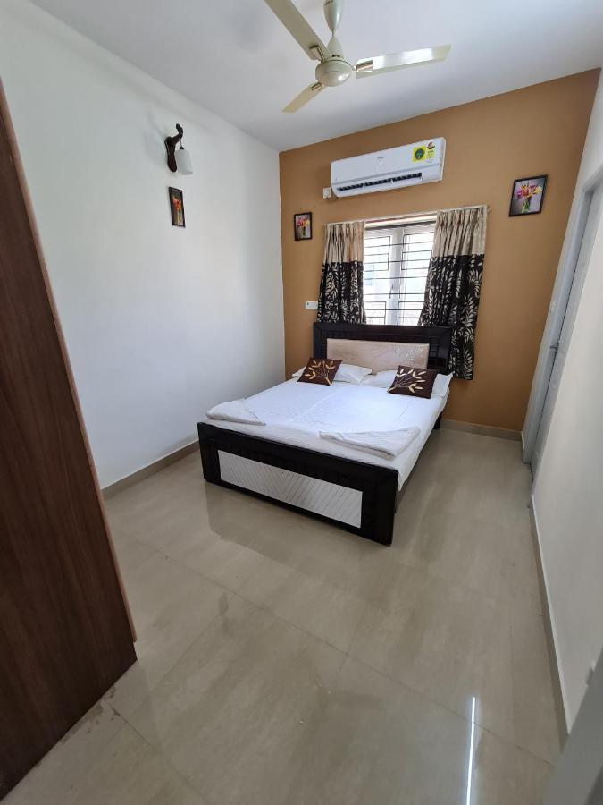 S4 Sruthi Service Apartment *