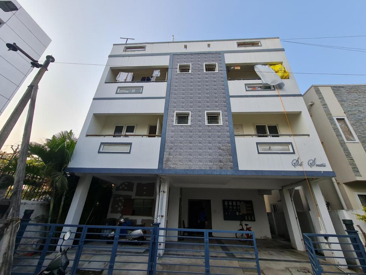 Apartment S4 Sruthi Service